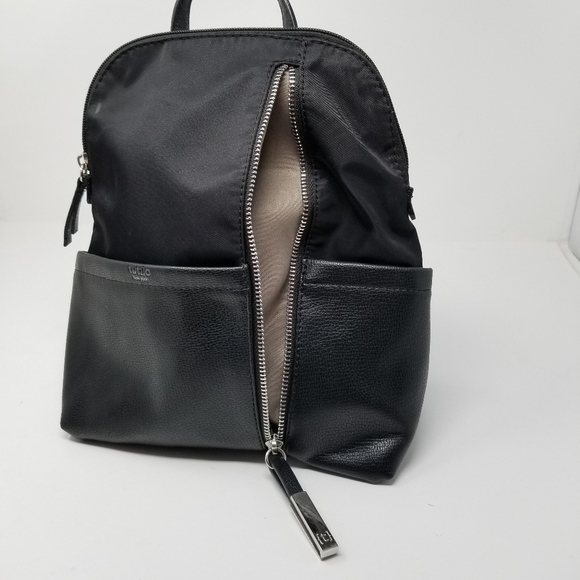 TUTILO New York Black Backpack One Shoulder 5 pocket Size 10X11 Inches FLAW - Picture 13 of 15